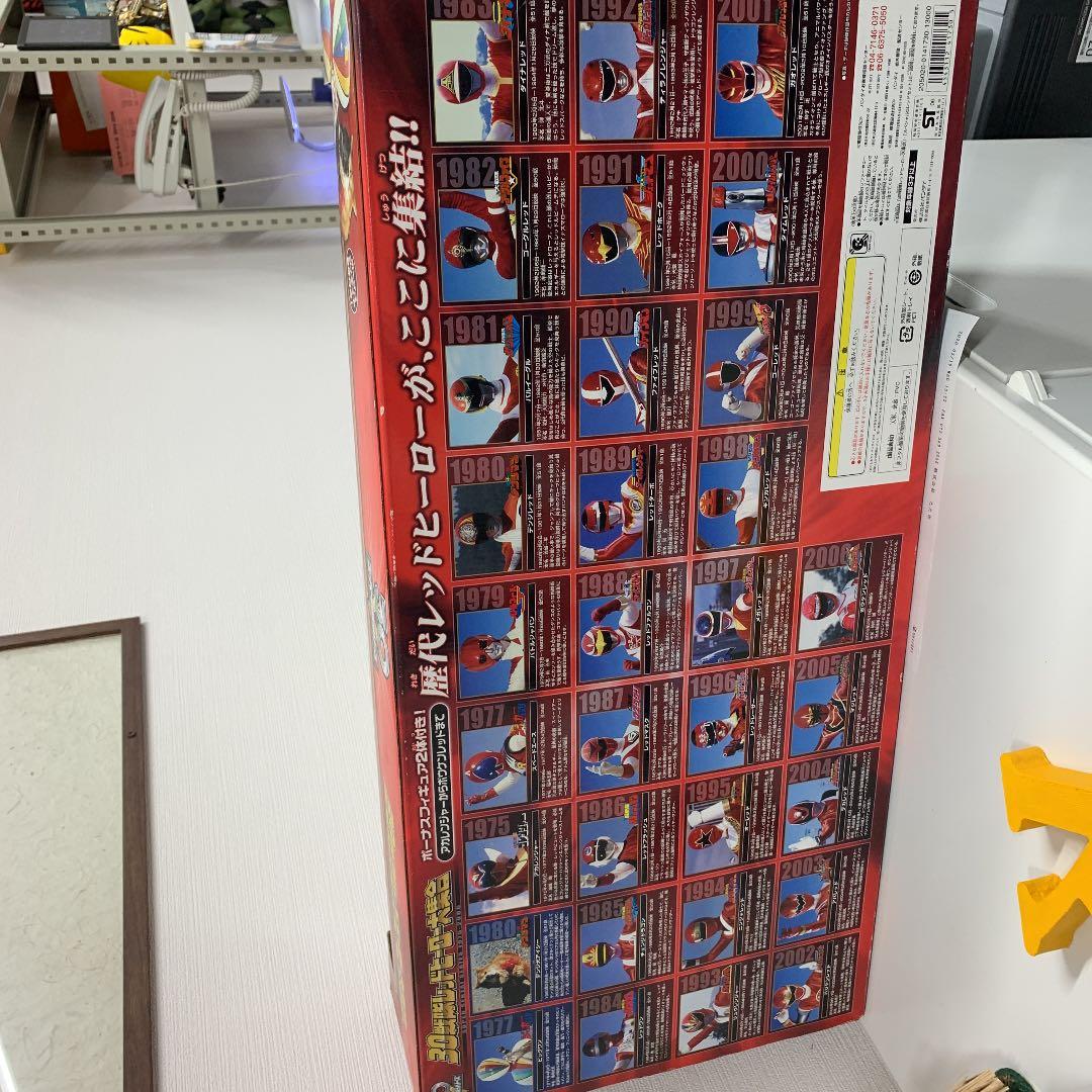 フィギュア30体　プレミア　　レッドヒーロー☺︎