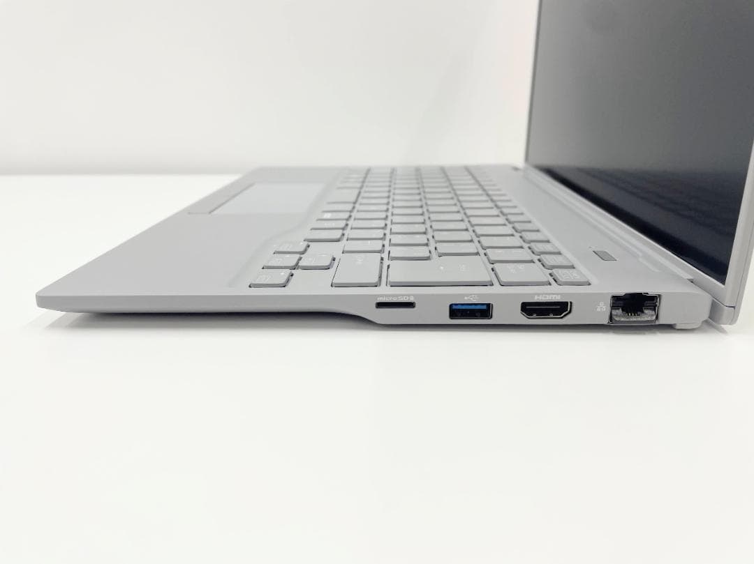 富士通LIFEBOOK WU2/H1 FMVUH01001 2023年14インチ