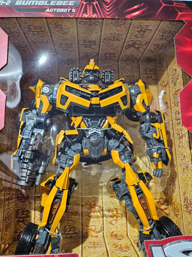 TRANSFORMERS MPM-2 BUMBLEBEE フィギュア