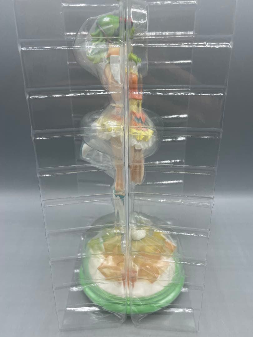 GUMI VOCALOIDO メグッポイド 1/8 フィギュア