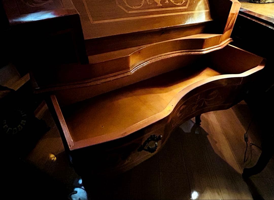 ライティングデスク　ライティングビューロー