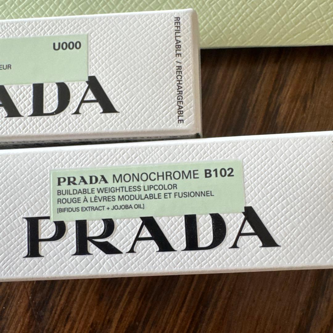 PRADA beautyモノクロームリップカラーB102＆リップバーム　U000
