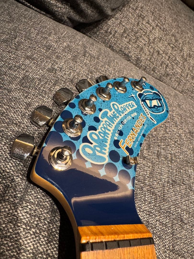 超レア商品⭐︎FERNANDES ZO-3 パラッパラッパー ミニギター