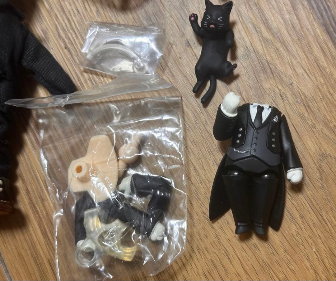 黒執事　ねんどろいど　セバスチャン　フィギュア　黒猫　悪魔