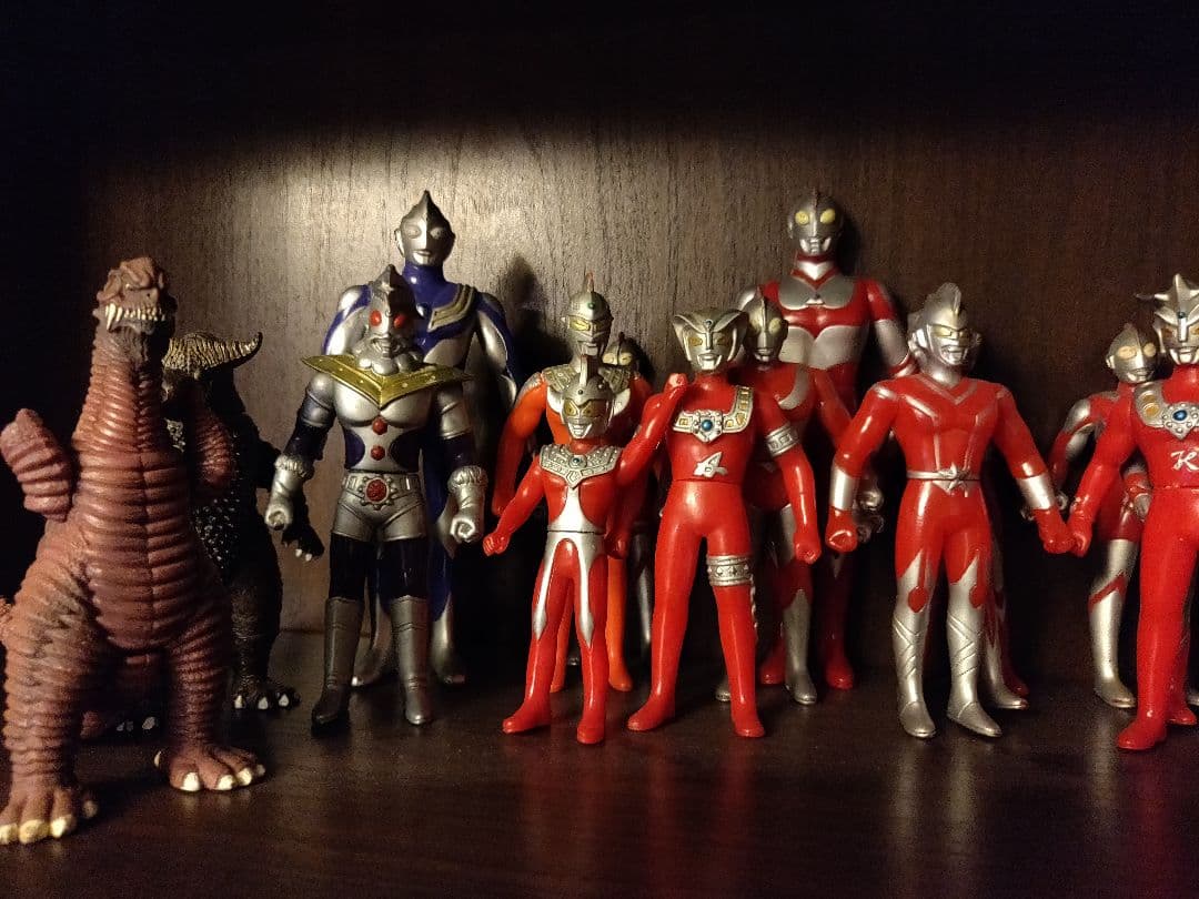 ウルトラマン　フィギュア　セット