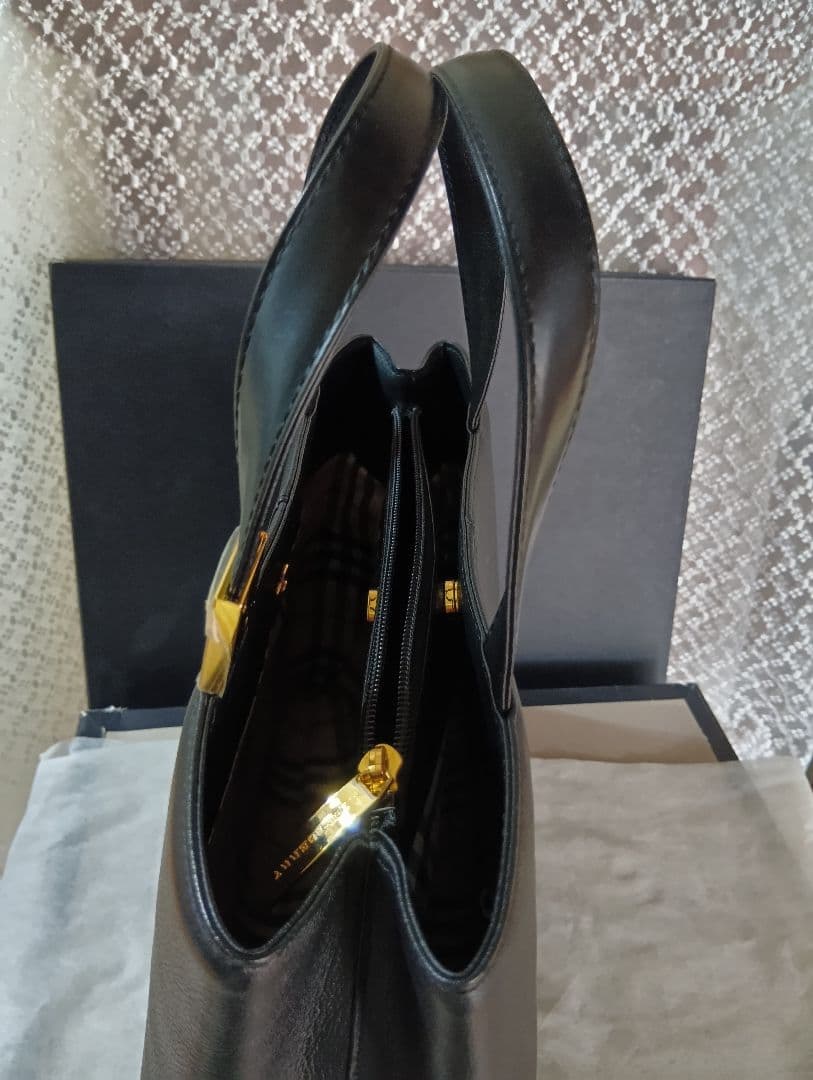 バーバリー レザー トートバッグ ノバチェック 金属金具 ブラック 黒