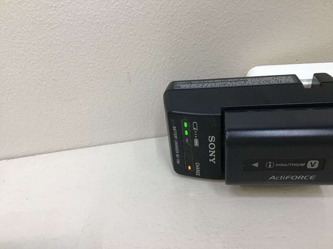 SONYデジタルHDビデオカメラ　HDR-CX180