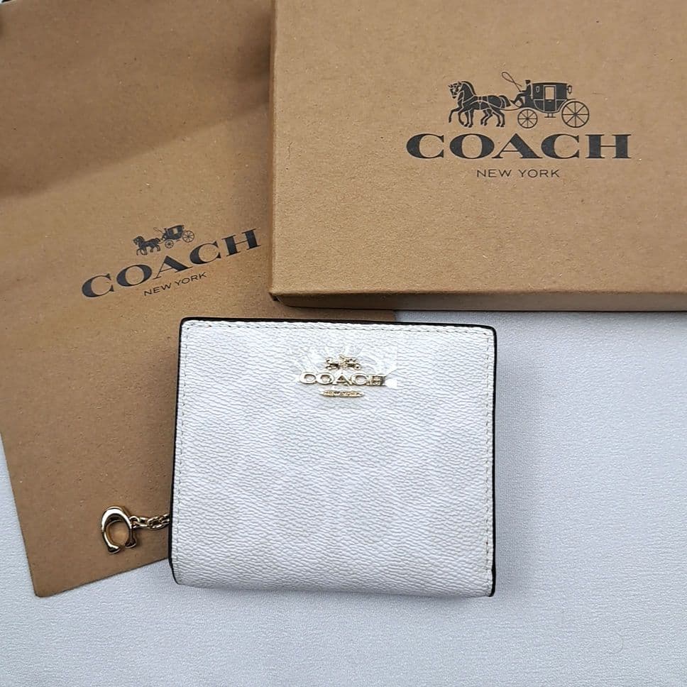 新品未使用　COACH　コーチ　折り財布　スナップウォレット　正規品　付属品多数