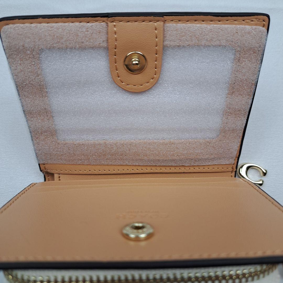 新品未使用　COACH　コーチ　折り財布　スナップウォレット　正規品　付属品多数