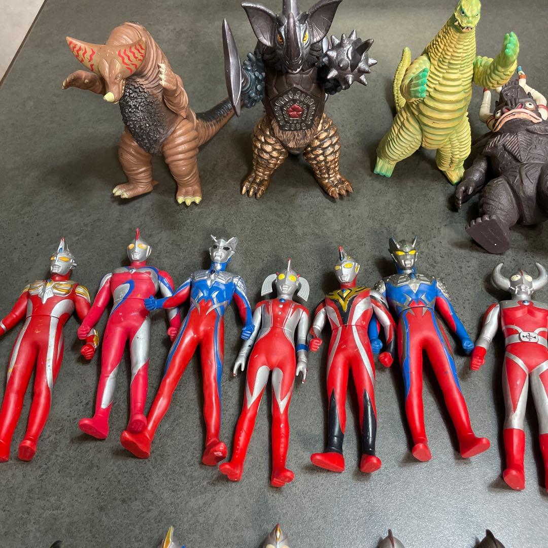 ウルトラマン　フィギュア 怪獣　47体セット　ソフビ