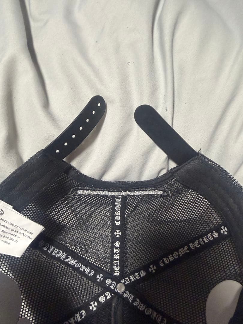 CHROME HEARTS 黒 トラッカーキャップ