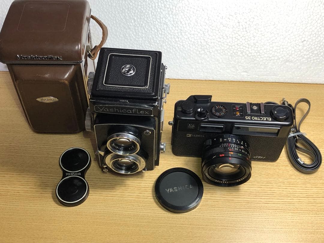 ☆YashicaFlex 二眼レフカメラ ケース付き2台セット動作確認済み