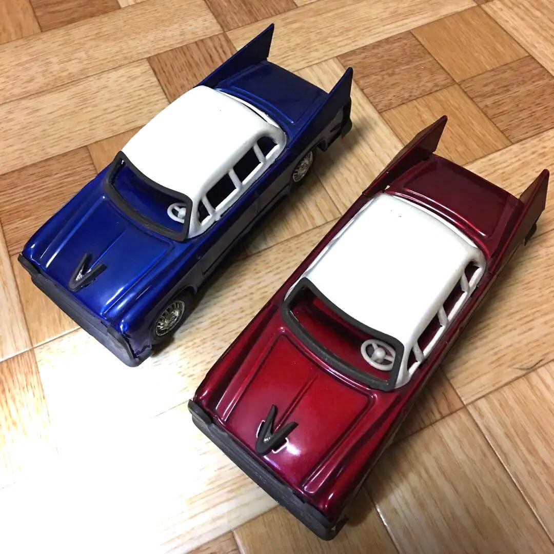 早い者勝ち〜　レトロなブリキおもちゃ　キャデラック　２台セット　更にセール！！