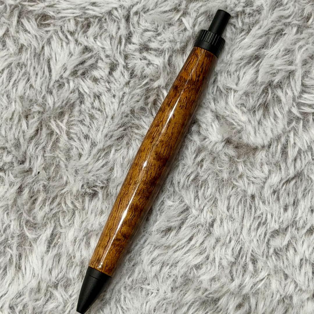 木軸ペン　ハワイアンコア　5A＋グレード　ラッカー仕上げ　縮杢