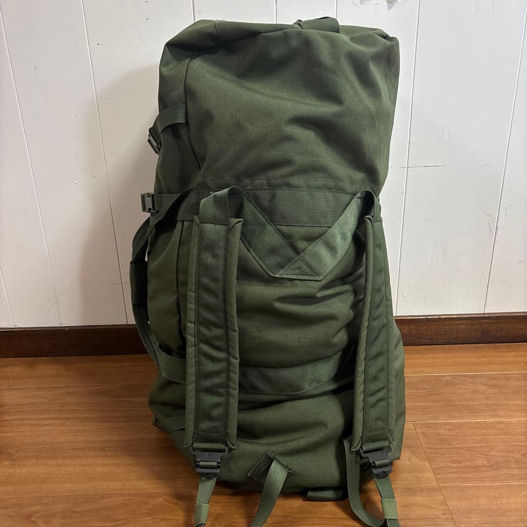 美品　米軍　実物　新型　DUFFEL BAG ダッフルバッグ　送料無料