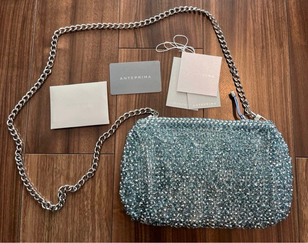 【美品】アンテプリマ クラッチバッグ （チェーンストラップ）