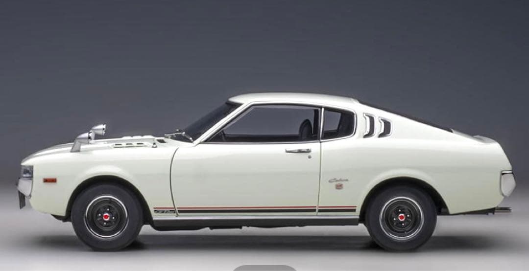 オートアート トヨタセリカ2000GT LB 1/18