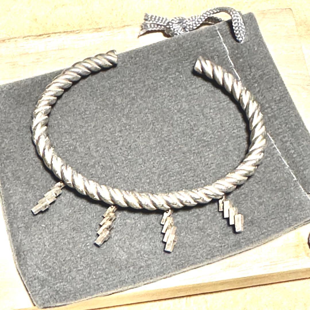 淺野屋健一のシルバーアクセサリー。しめ縄ブレスレット並　紙垂4枚