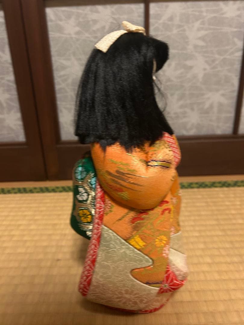 伝統的な日本の人形 いわく　持ちたくない