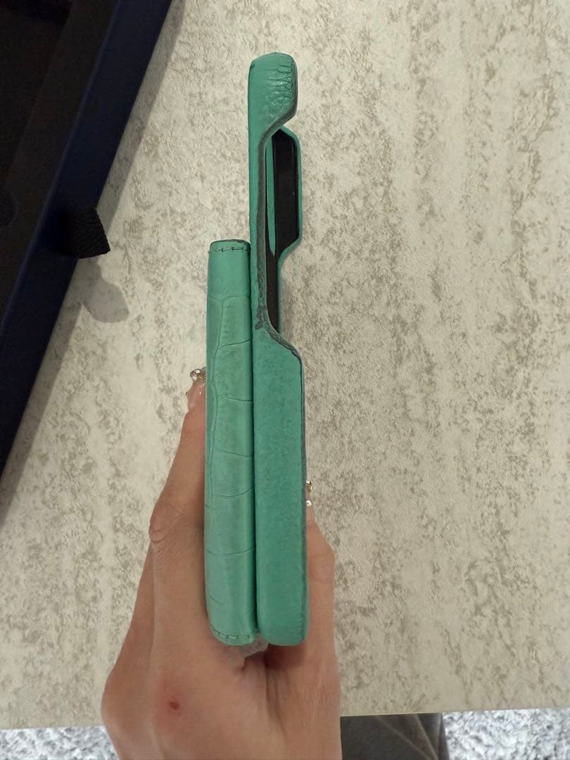 ボナベンチュラ AMIコラボ iPhone16proケース