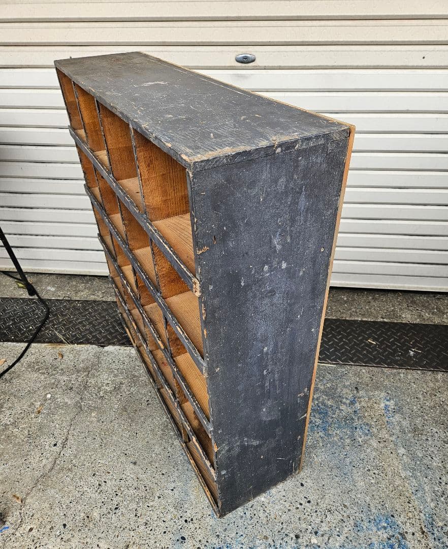 アンティーク 古い木の飾り棚 シャビー ペイント シューズケース オープンラック