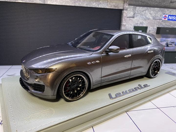 BBR 1/18 マセラティ レヴァンテMaserati Levante