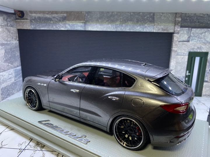 BBR 1/18 マセラティ レヴァンテMaserati Levante