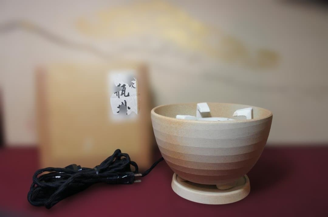 ☆瓶掛け 塩吹 手あぶり卓上火鉢 電熱器 送料込み