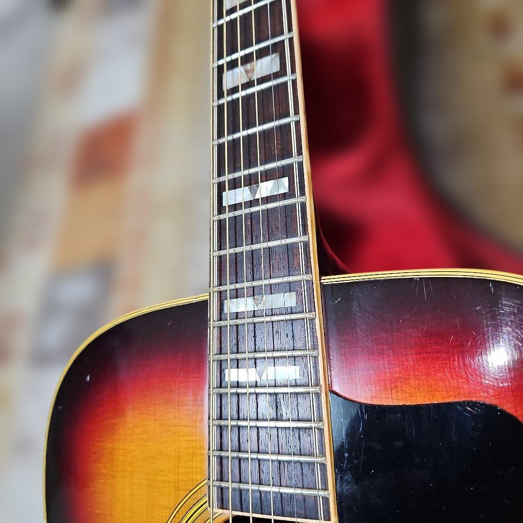 寺田楽器Jagard.JD-55ギルドモデル ハードケース付き。