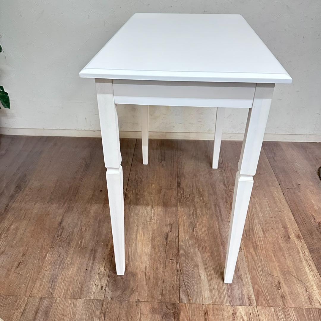 【新品・未使用】　白家具　ヨーロピアン調　アンティーク調 デスク 幅75cm