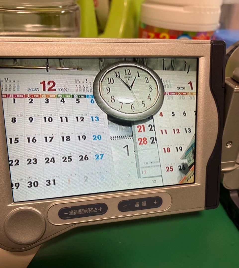 ソニー ビデオカメラDCR-TRV30ミニDV仕様機 作動機 画面劣化無し美品！