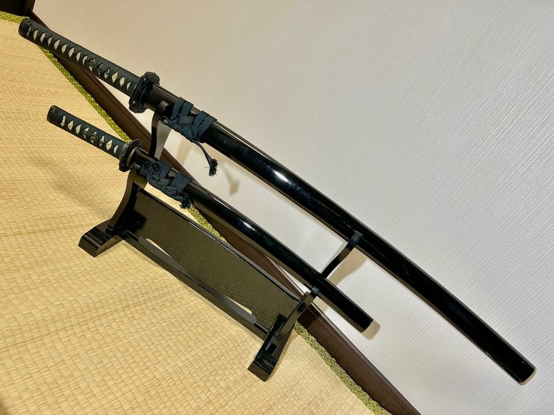 模造刀 太刀 脇差し 2本セット！　※刀身に樋あり（バラ売り不可）