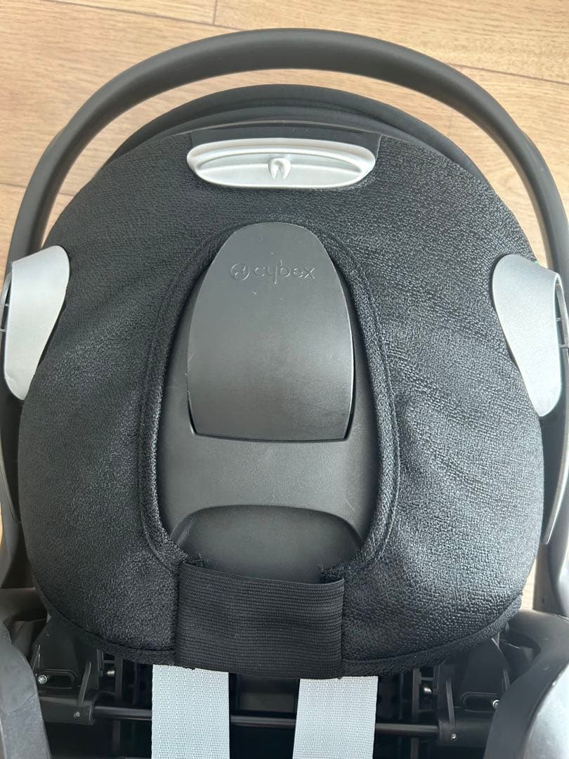 cybex CLOUD Z2 i-Size チャイルドシート 説明書付き