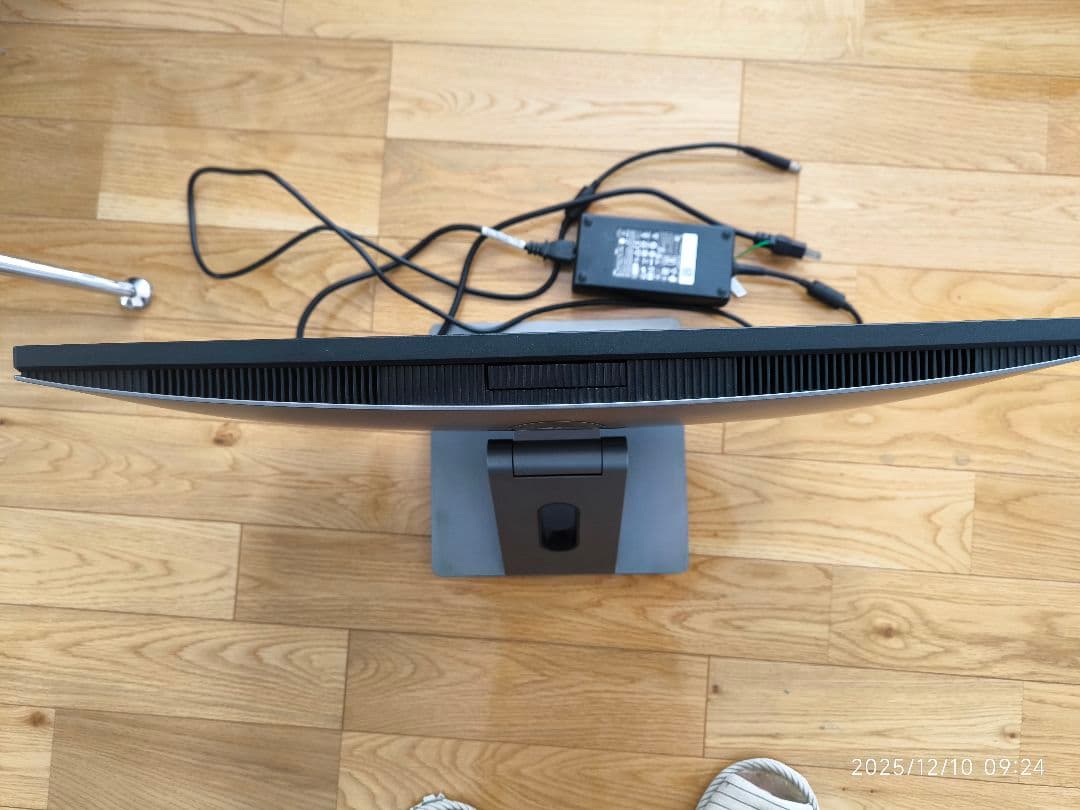 Windowsデスクトップ Dell Inspiron 5477 AIO