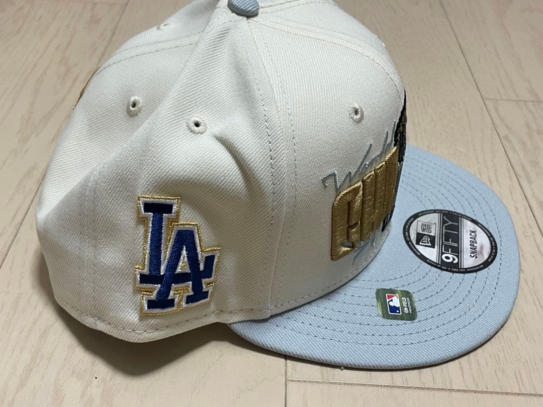 2024年ドジャース ワールドシリーズ Tシャツ&キャップ　チャンピオンセット