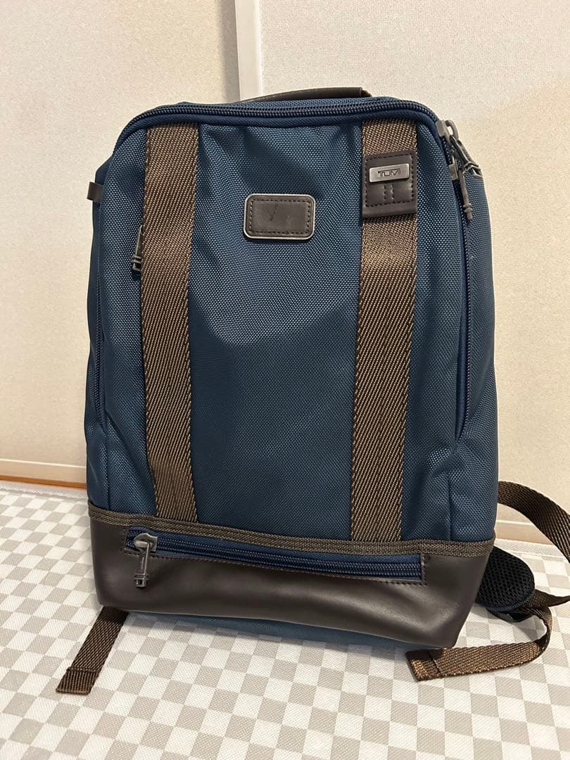 TUMI トゥミ　ネイビー　ビジネスリュック