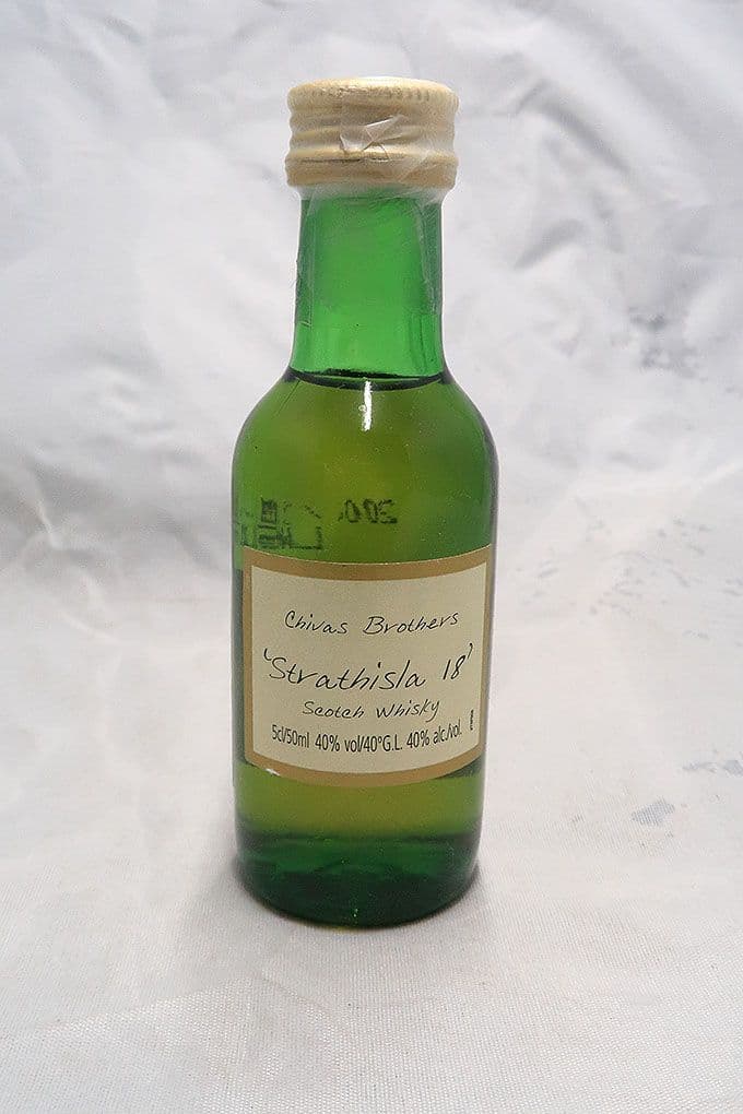 シーバスリーガル １８年・１２年 ・原酒ミニチュアボトル ４種