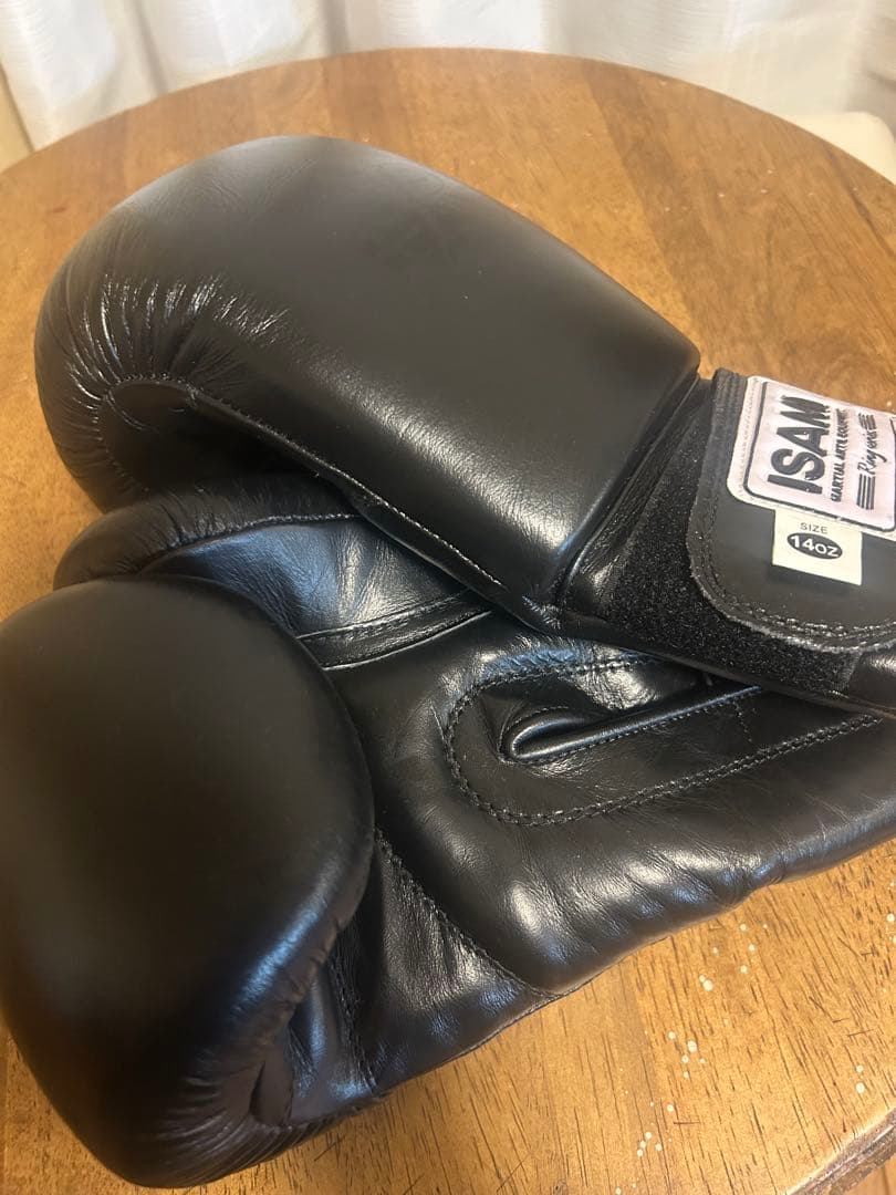 ISAMI ボクシンググローブ 黒