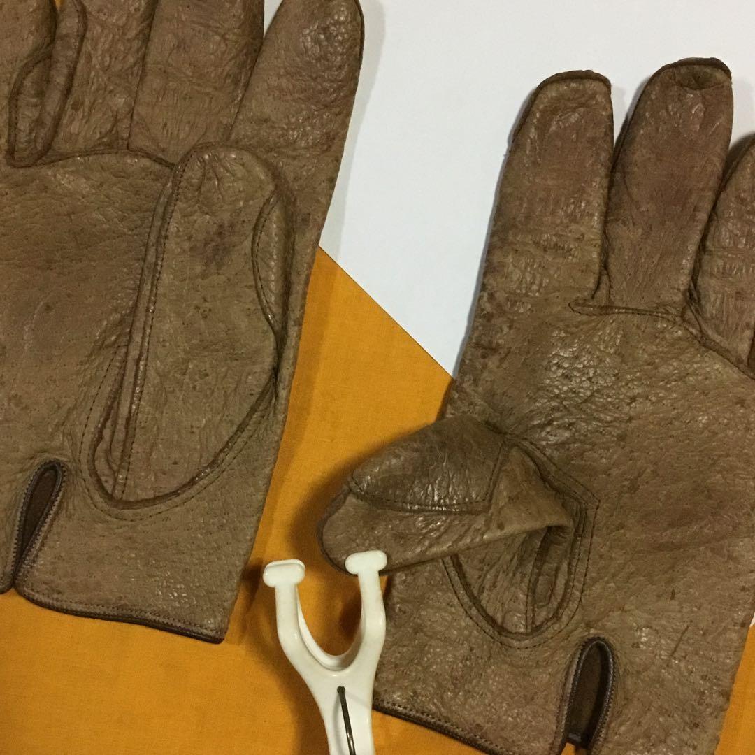 古い ペッカリーの手袋