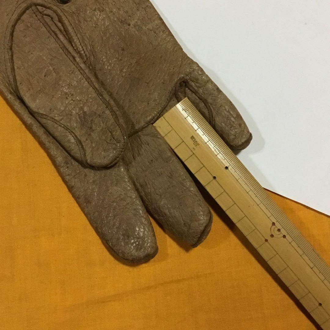 古い ペッカリーの手袋