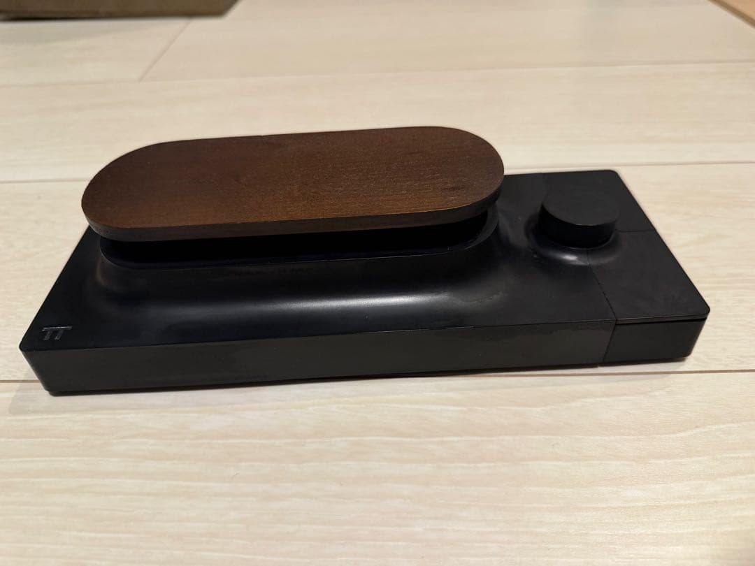 元箱アリ　Expressive E - Touche