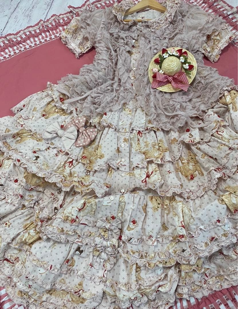 ピンクハウス♡ストロベリーハットコサージュ♡