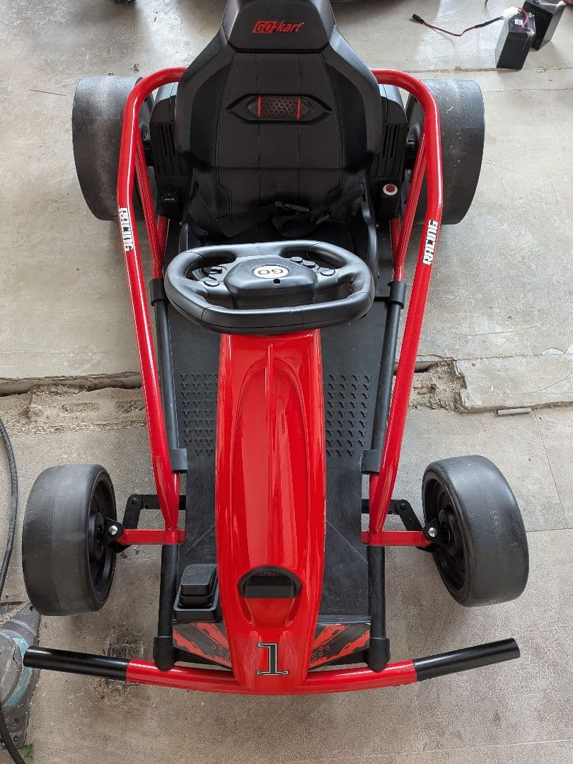 送料込　2023年モデル　子供用電動　ドリフト　ゴーカート　電動カー　遊具