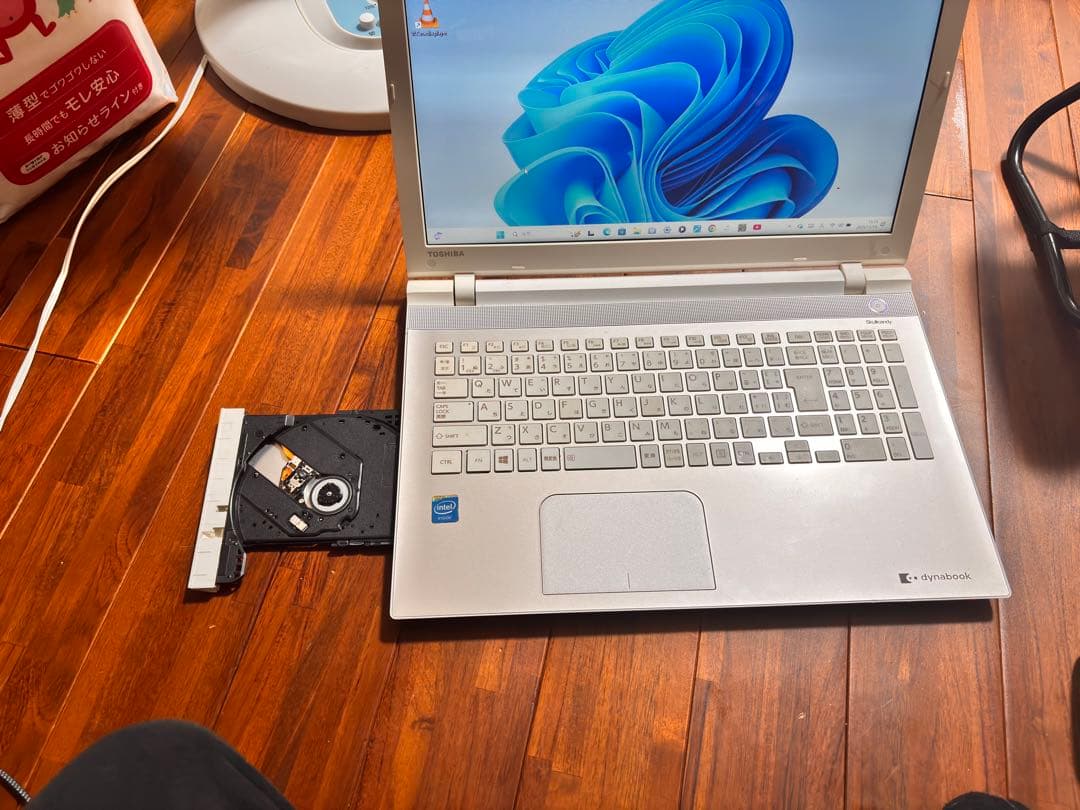 Windows 11 ノートPC シルバー 日本語キーボード