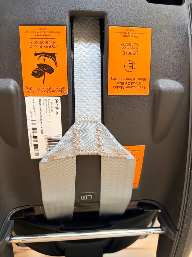 即購入ok cybexサイベックス クラウドZ チャイルドシート　ベース