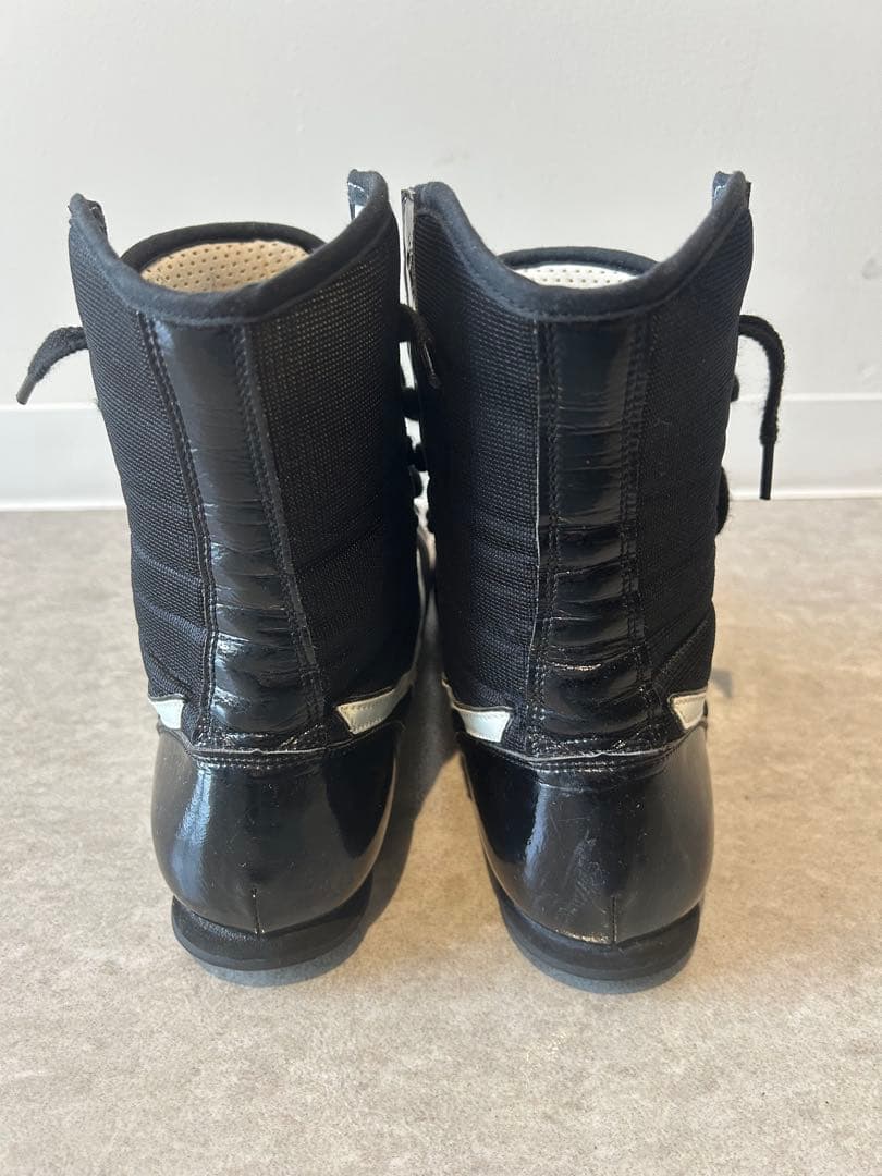 【あ】ミズノMizuno ボクシングシューズ ハイカット ブラックホワイト