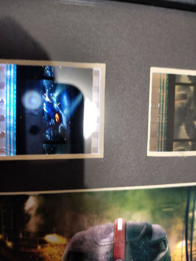 映画『PACIFIC RIM （パシフィック・リム）』額装フィルムセル