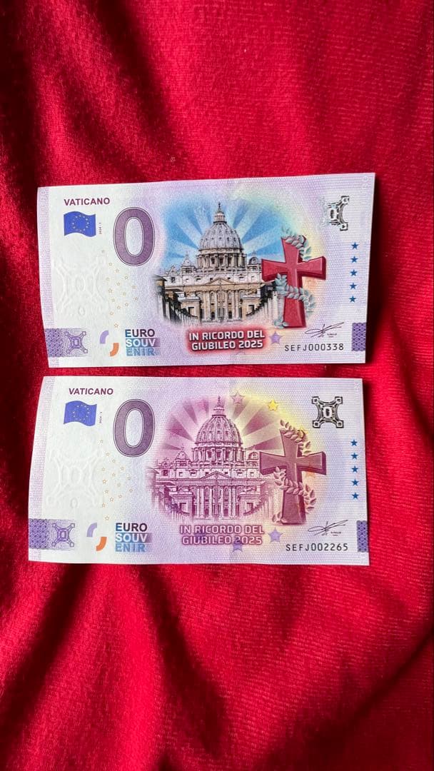 ☆新品☆0ユーロ2枚・カラーとモノクロ　サンピエトロ寺院・メモリアル品2025版