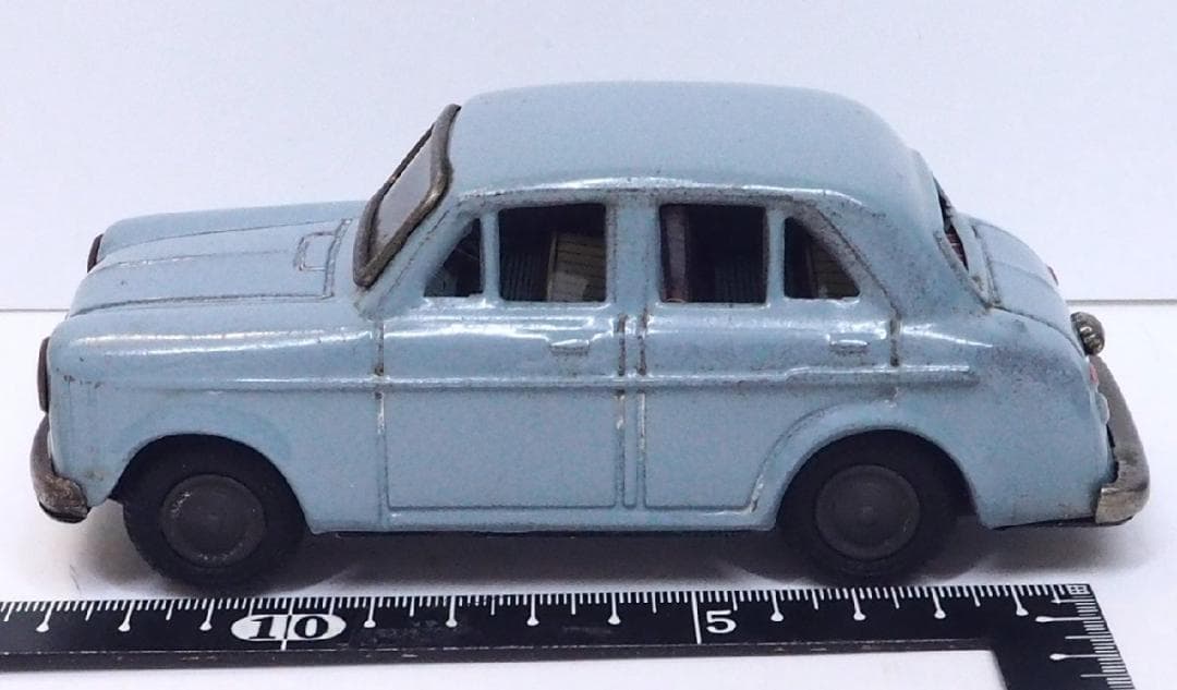 萬代屋【ダットサン セダン1000水色】ブリキtin toy car自動車■箱無
