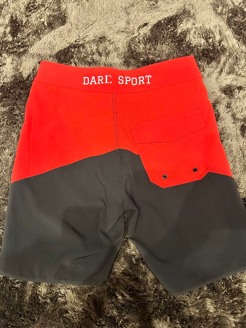 最終値下げ DARC SPORT ダルクスポーツ　水着 28サイズ